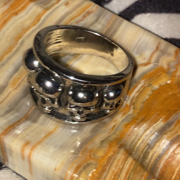 Here to sell a wide variety! - Picture 10 of 16